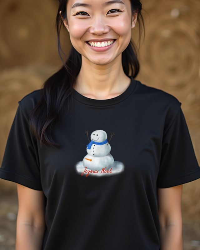 Happy Snowman with Horns and Scarf - Joyeux Noël – T-Shirt